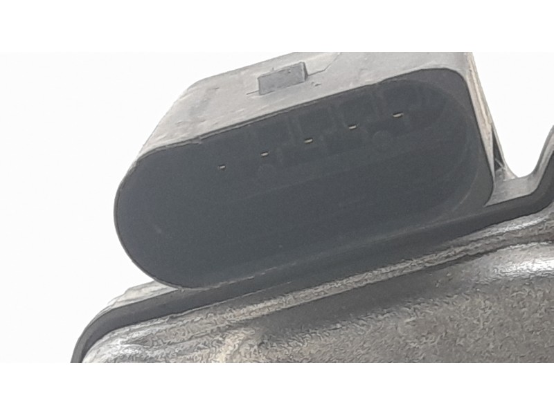 Recambio de valvula egr para audi a4 b9 avant (8w5, 8wd) 2.0 tdi referencia OEM IAM 04L131501B A2C80881400 