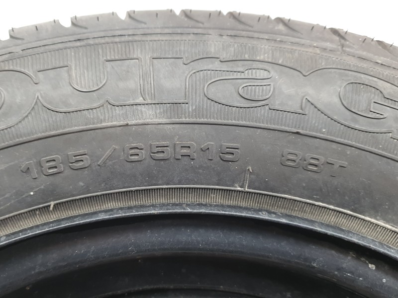 Recambio de neumatico repuesto para renault clio iv (bh_) 0.9 tce 90 referencia OEM IAM 403008773R 1856515 