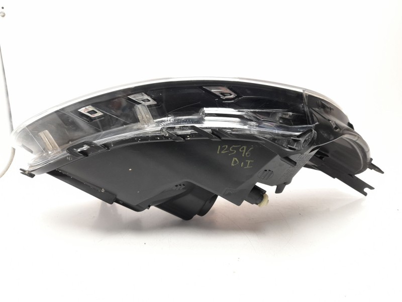 Recambio de faro izquierdo para renault clio iv (bh_) 0.9 tce 90 referencia OEM IAM 260601850R  10119960002/11018521/5500071/RN3