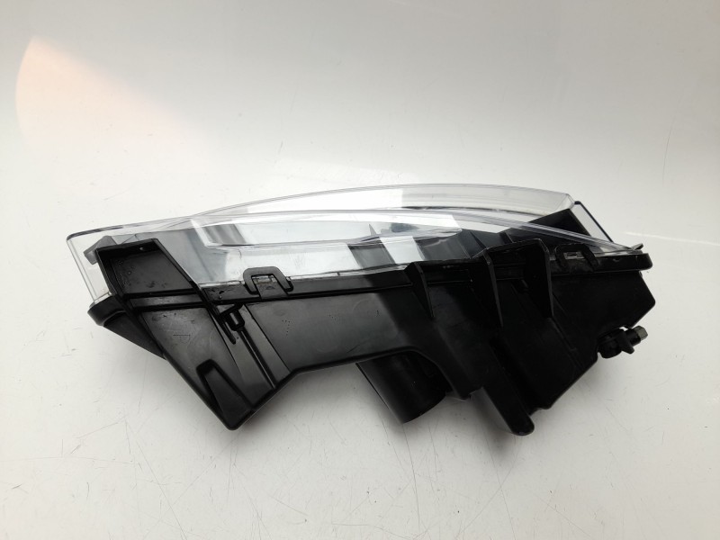 Recambio de faro antiniebla izquierdo para tesla model 3 ev referencia OEM IAM 162479700A  