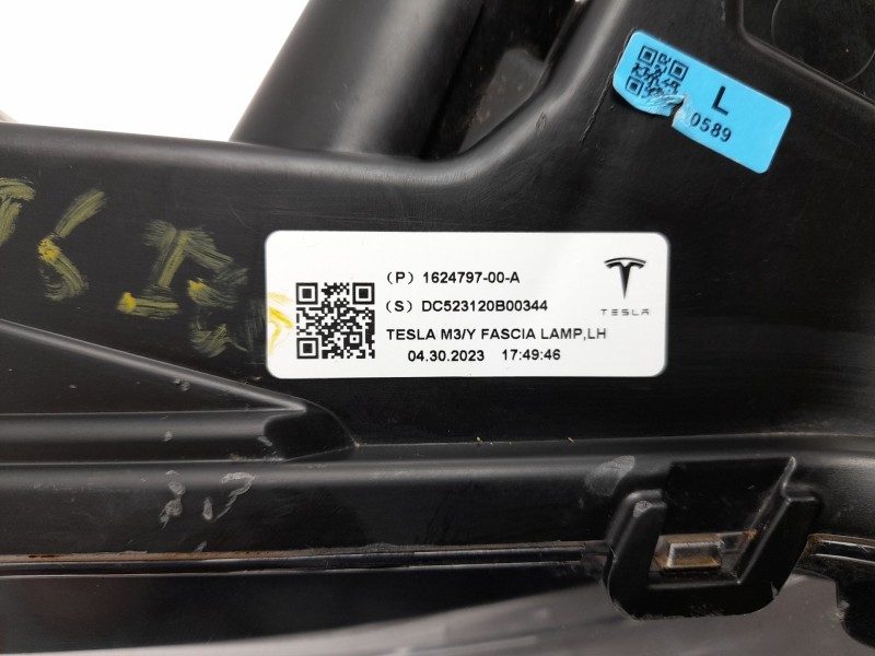 Recambio de faro antiniebla izquierdo para tesla model 3 ev referencia OEM IAM 162479700A  