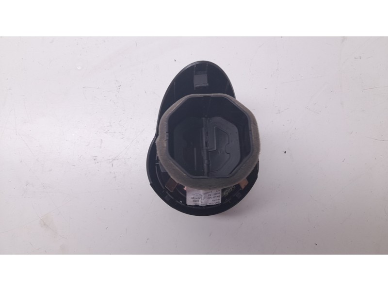 Recambio de aireador izquierdo para mg zs suv (azs1) 1.5 vti referencia OEM IAM 10262725  