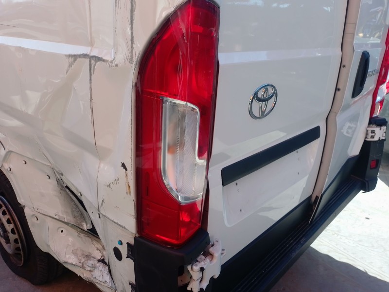 Recambio de piloto trasero izquierdo para toyota proace max referencia OEM IAM   