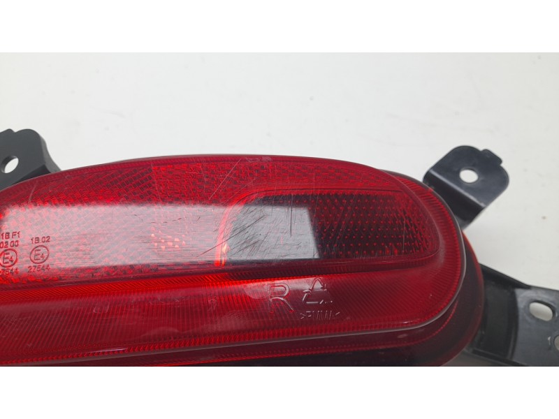 Recambio de piloto trasero derecho paragolpes para mg zs suv (azs1) 1.5 vti referencia OEM IAM 10571686  1910506