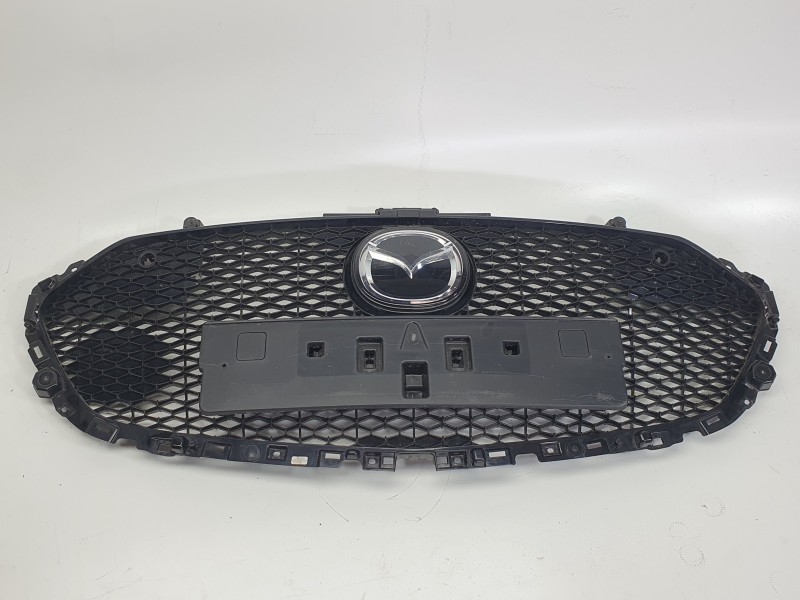 Recambio de rejilla delantera para mazda 3 hatchback (bp) 2.0 skyactiv-g m hybrid referencia OEM IAM BCKN50711  3341507
