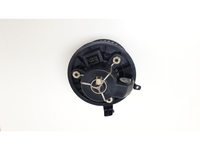 Recambio de ventilador calefaccion para dr dr 5.0 suv 1.5 referencia OEM IAM T21E107110  