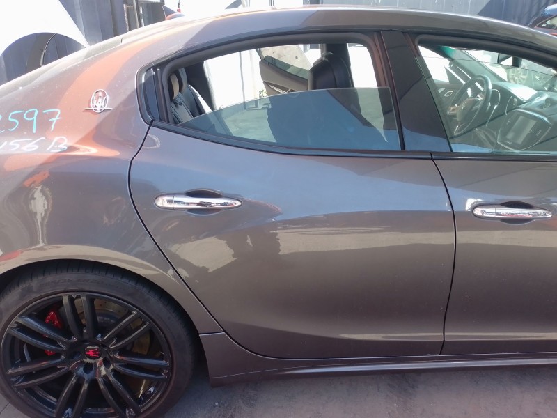 Recambio de puerta trasera derecha para maserati ghibli iii (m157) 3.0 s q4 referencia OEM IAM   