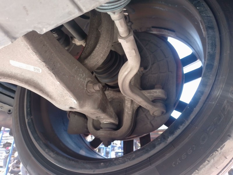 Recambio de mangueta delantera derecha para maserati ghibli iii (m157) 3.0 s q4 referencia OEM IAM   