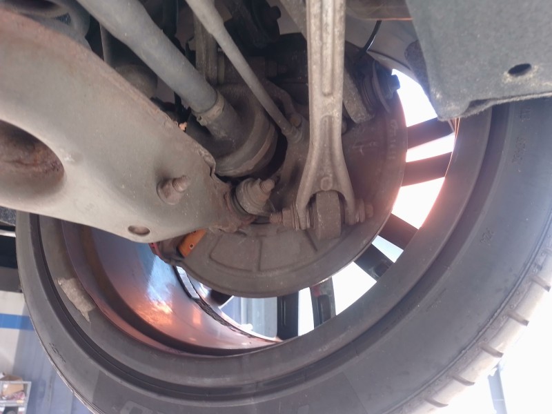 Recambio de mangueta trasera izquierda para maserati ghibli iii (m157) 3.0 s q4 referencia OEM IAM   