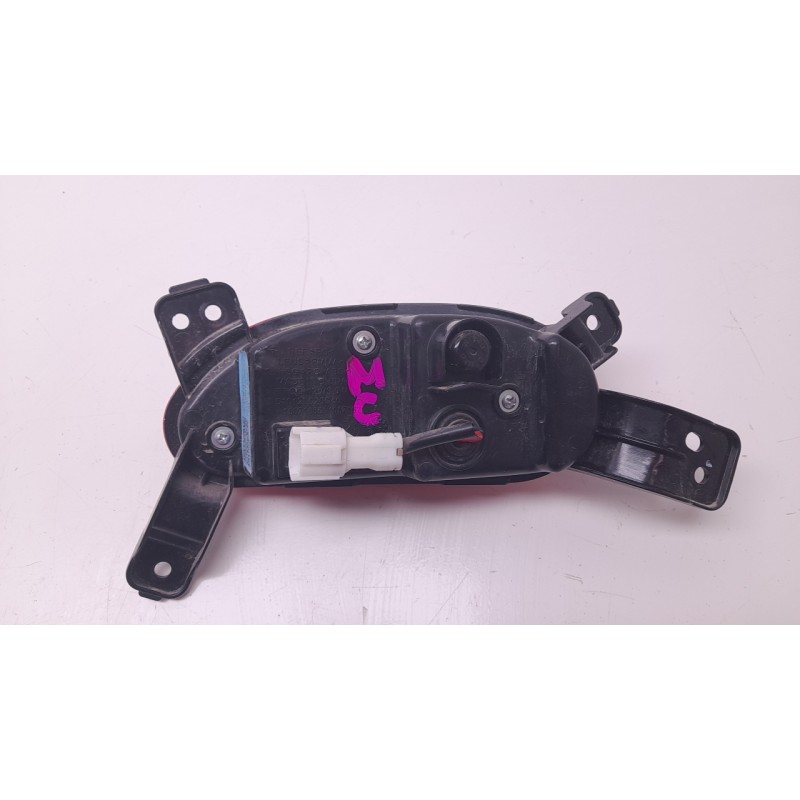Recambio de piloto trasero izquierdo paragolpes para mg zs suv (azs1) 1.5 vti referencia OEM IAM 10571685  MG6044354/1910505
