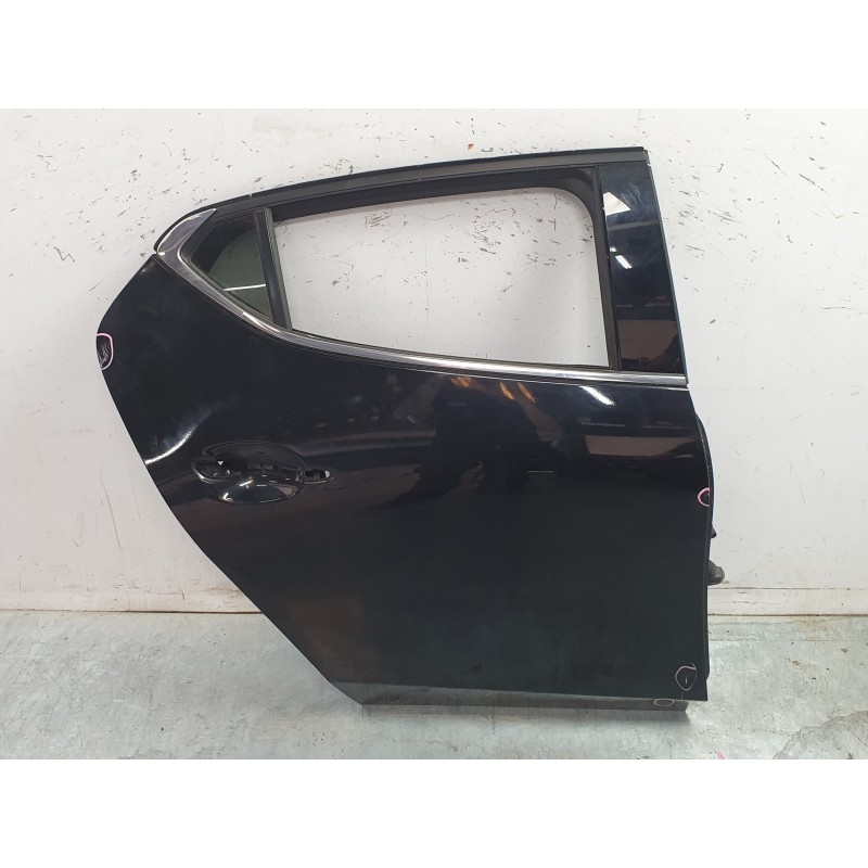 Recambio de puerta trasera derecha para mazda 3 hatchback (bp) 2.0 skyactiv-g m hybrid referencia OEM IAM BCY17202XB  