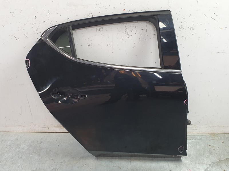 Recambio de puerta trasera derecha para mazda 3 hatchback (bp) 2.0 skyactiv-g m hybrid referencia OEM IAM BCY17202XB  