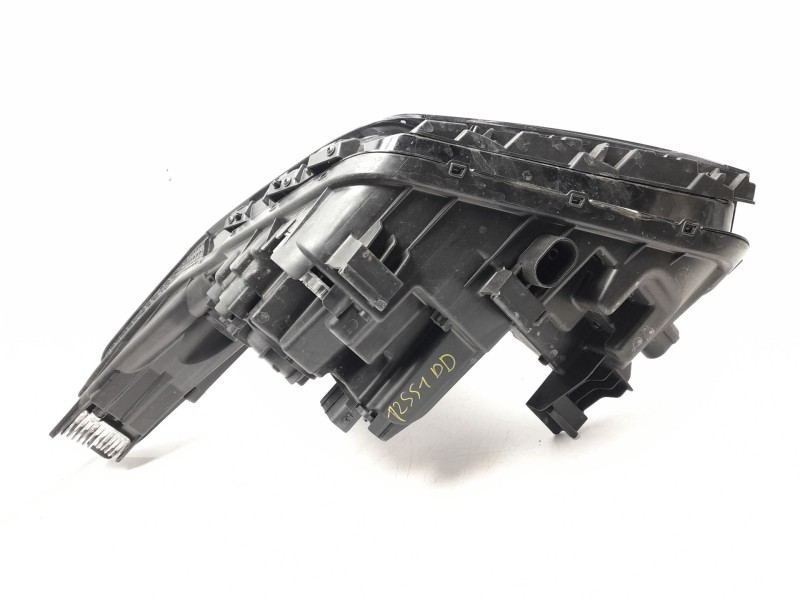 Recambio de faro derecho para kia ev9 100 gt-line awd referencia OEM IAM 92102DO130  