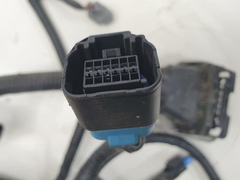 Recambio de cableado electrico para kia ev9 100 gt-line awd referencia OEM IAM 91880DO180  