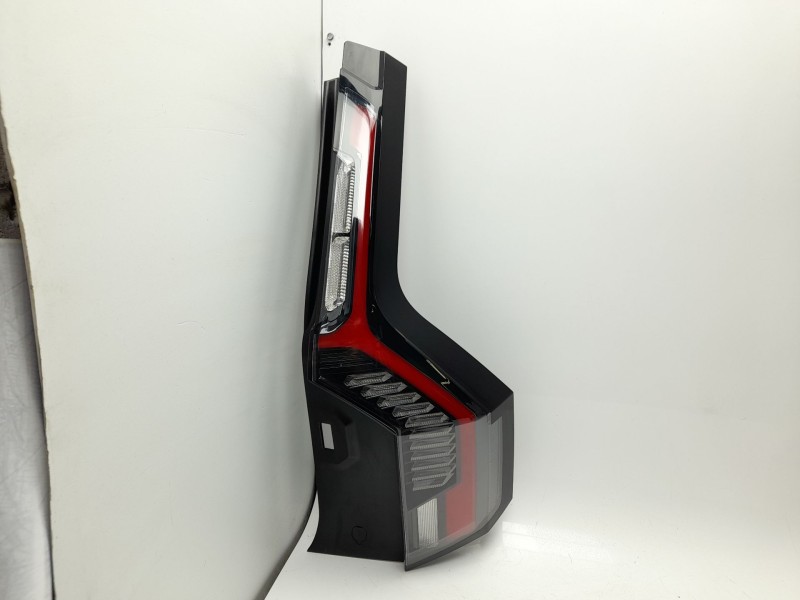 Recambio de piloto trasero derecho para kia ev9 100 gt-line awd referencia OEM IAM 92402DO000  