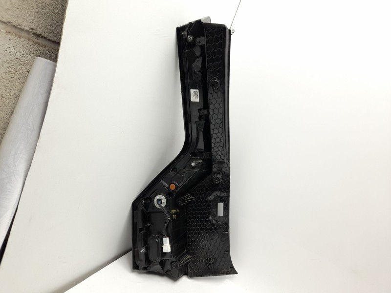 Recambio de piloto trasero derecho para kia ev9 100 gt-line awd referencia OEM IAM 92402DO000  