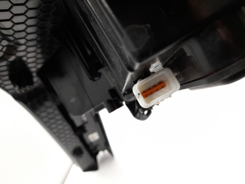 Recambio de piloto trasero derecho para kia ev9 100 gt-line awd referencia OEM IAM 92402DO000  