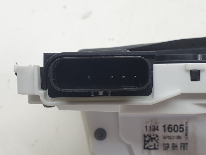 Recambio de cerradura puerta delantera derecha para mg 3 referencia OEM IAM 11341605  