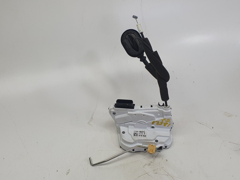 Recambio de cerradura puerta trasera derecha para mg 3 referencia OEM IAM 11341607  