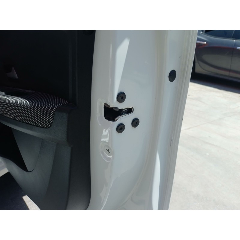 Recambio de cerradura puerta delantera derecha para dacia sandero iii 1.0 tce 90 eco-g referencia OEM IAM   