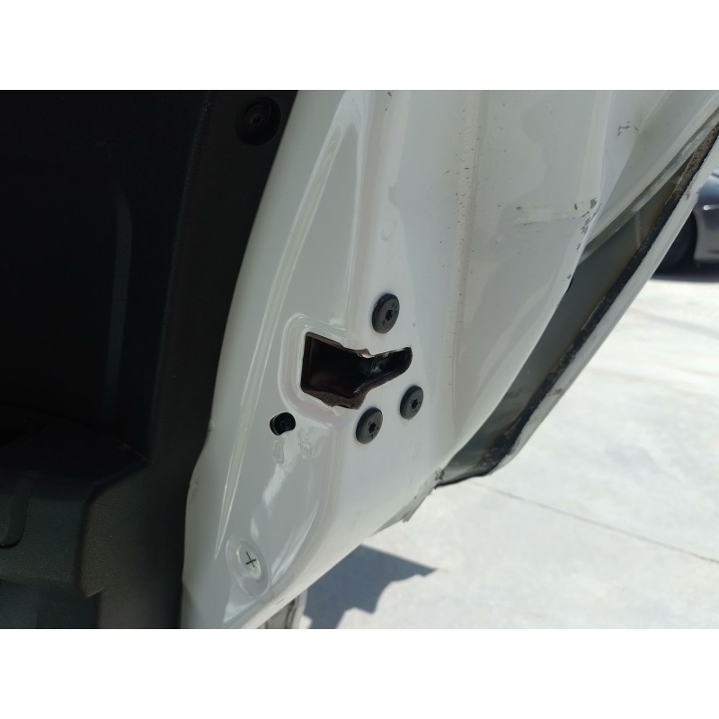 Recambio de cerradura puerta trasera derecha para dacia sandero iii 1.0 tce 90 eco-g referencia OEM IAM   