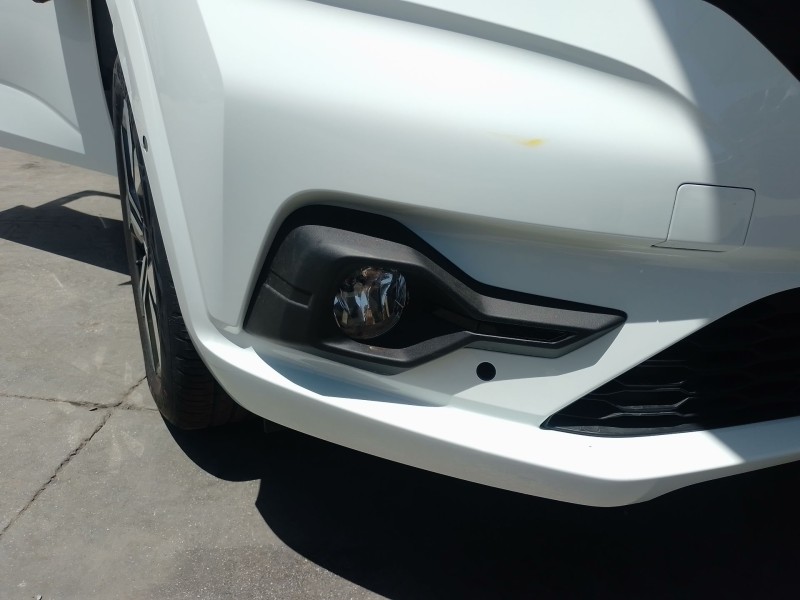 Recambio de faro antiniebla derecho para dacia sandero iii 1.0 tce 90 eco-g referencia OEM IAM   