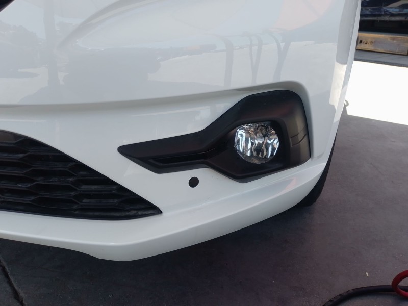 Recambio de faro antiniebla izquierdo para dacia sandero iii 1.0 tce 90 eco-g referencia OEM IAM   