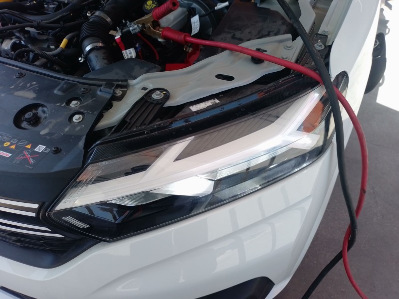 Recambio de faro izquierdo para dacia sandero iii 1.0 tce 90 eco-g referencia OEM IAM   