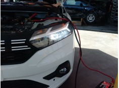 Recambio de faro izquierdo para dacia sandero iii 1.0 tce 90 eco-g referencia OEM IAM  260602561R  2