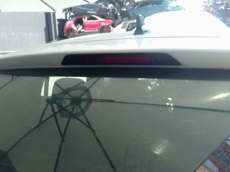 Recambio de luz central de freno para dacia sandero iii 1.0 tce 90 eco-g referencia OEM IAM   