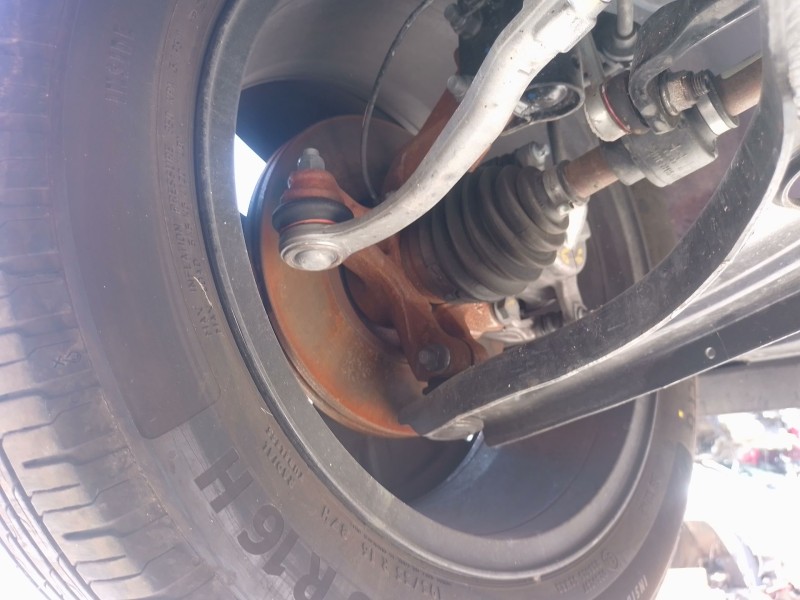Recambio de mangueta delantera izquierda para dacia sandero iii 1.0 tce 90 eco-g referencia OEM IAM   