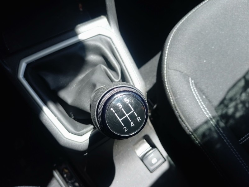 Recambio de pomo palanca cambio para dacia sandero iii 1.0 tce 90 eco-g referencia OEM IAM   