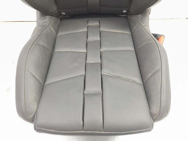 Recambio de asiento delantero derecho para ds ds 3 / ds 3 crossback (ur_, uc_, uj_) 1.2 puretech 130 referencia OEM IAM 98261723