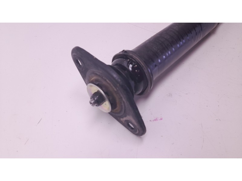 Recambio de amortiguador trasero izquierdo para mg zs suv (azs1) 1.5 vti referencia OEM IAM 10825265  