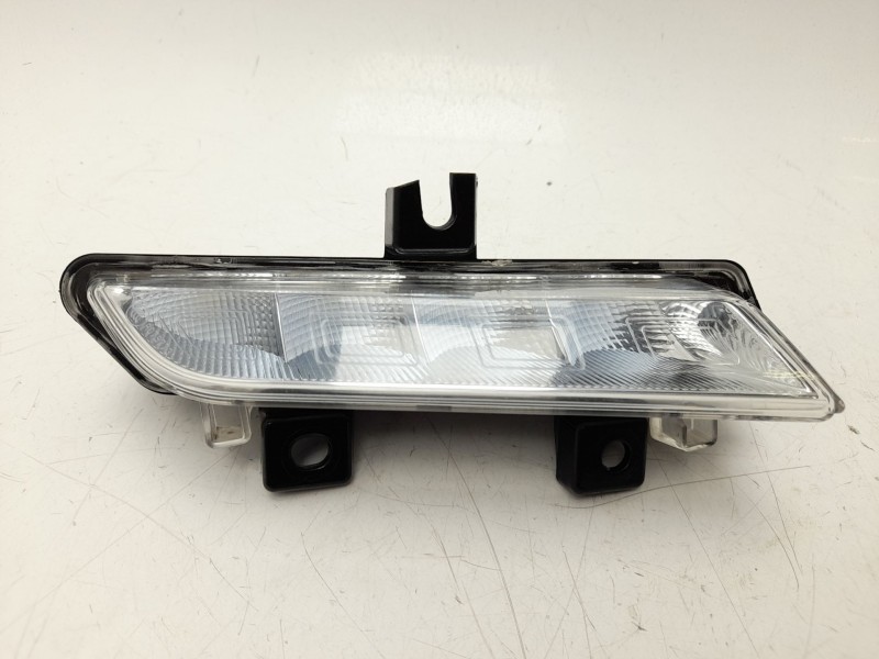 Recambio de piloto delantero derecho para renault clio iv (bh_) 0.9 tce 90 referencia OEM IAM 266000411R  10119960007/14254502/5