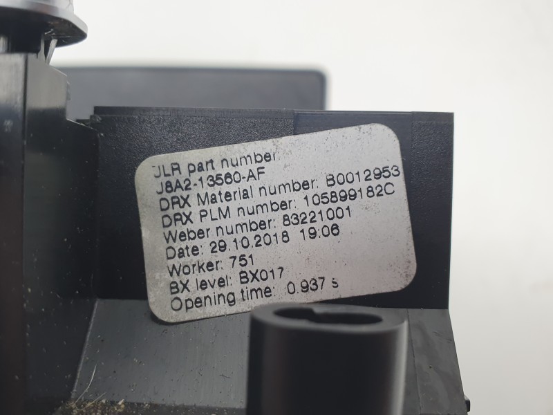 Recambio de moldura para land rover range rover velar (l560) 2.0 p300 si4 4x4 referencia OEM IAM J8A213560AF  
