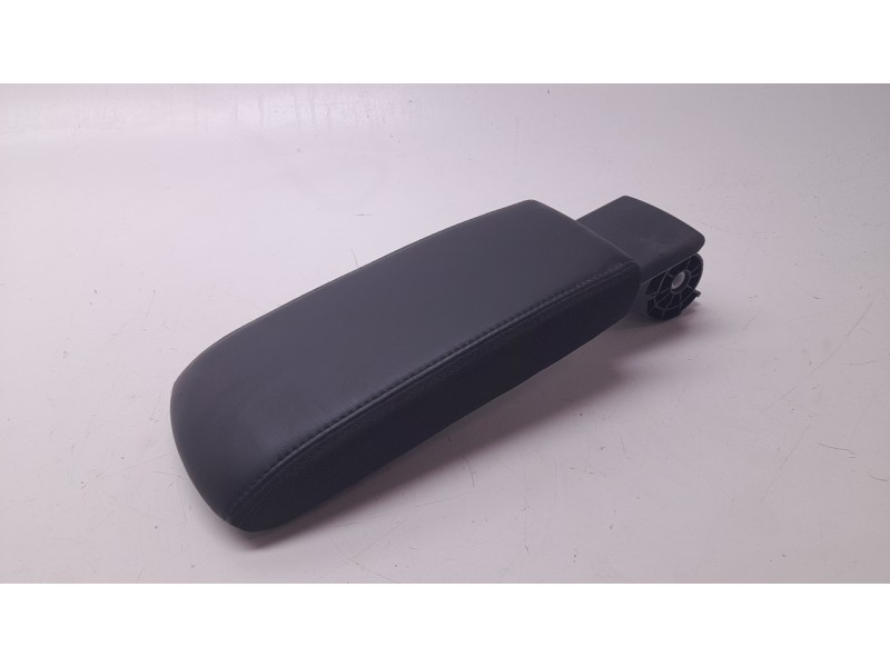 Recambio de apoyabrazos central para ds ds 3 / ds 3 crossback (ur_, uc_, uj_) 1.2 puretech 130 referencia OEM IAM 98261024ZD  