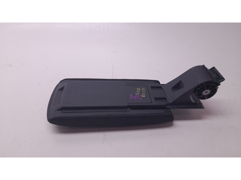 Recambio de apoyabrazos central para ds ds 3 / ds 3 crossback (ur_, uc_, uj_) 1.2 puretech 130 referencia OEM IAM 98261024ZD  