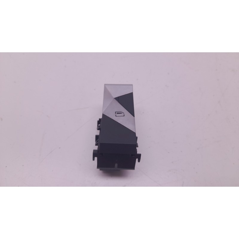 Recambio de mando elevalunas delantero izquierdo para ds ds 3 / ds 3 crossback (ur_, uc_, uj_) 1.2 puretech 130 referencia OEM I