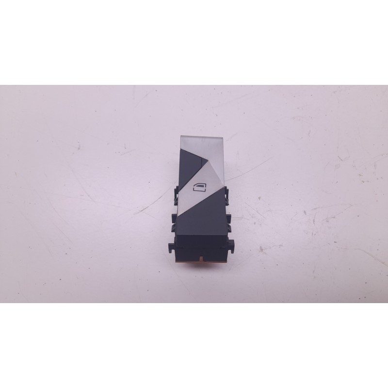 Recambio de mando elevalunas delantero derecho para ds ds 3 / ds 3 crossback (ur_, uc_, uj_) 1.2 puretech 130 referencia OEM IAM