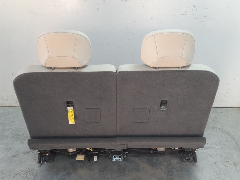 Recambio de asientos traseros para kia ev9 100 gt-line awd referencia OEM IAM 88460DO620C27  