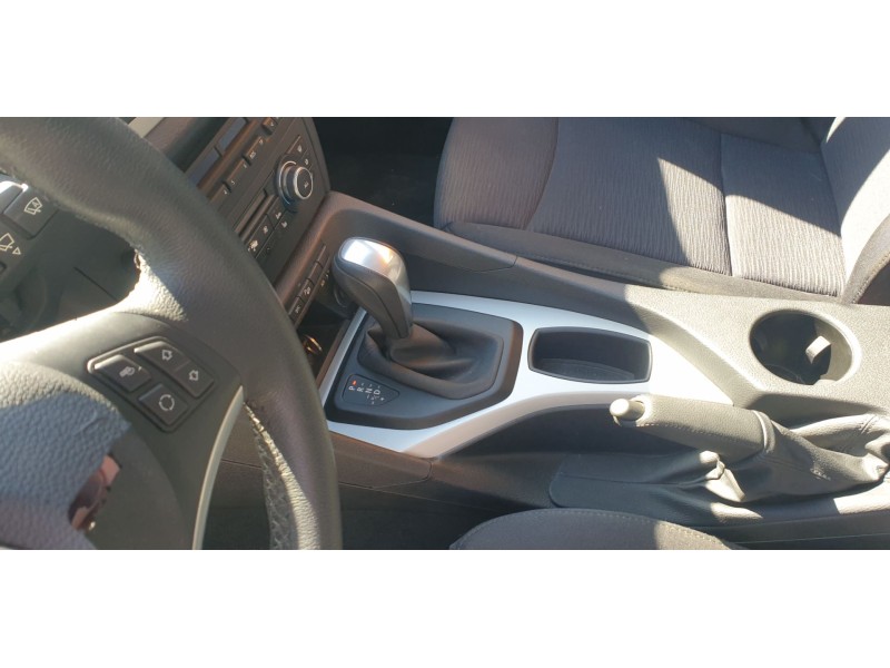 Recambio de palanca cambio para bmw x1 (e84) xdrive 20d referencia OEM IAM 25117564147  