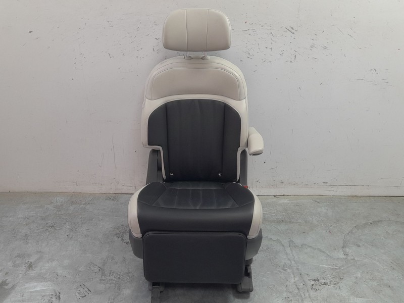 Recambio de asiento trasero medio para kia ev9 100 gt-line awd referencia OEM IAM 89B46DO100DFS  