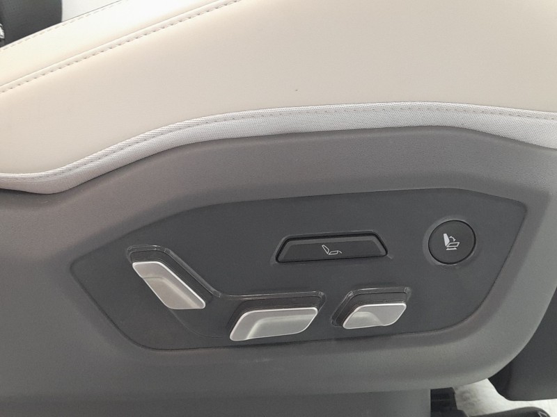 Recambio de asiento trasero medio para kia ev9 100 gt-line awd referencia OEM IAM 89B46DO100DFS  