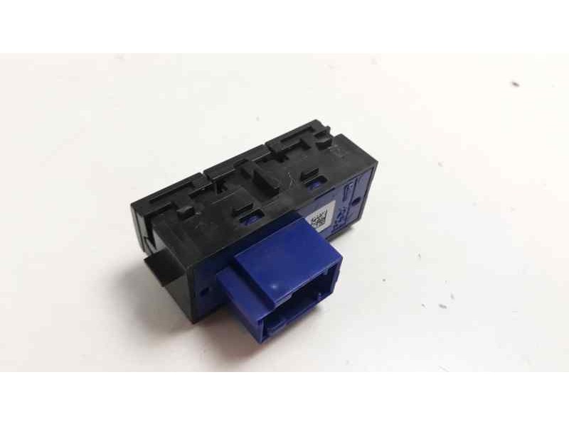 Recambio de interruptor para peugeot 208 style referencia OEM IAM   