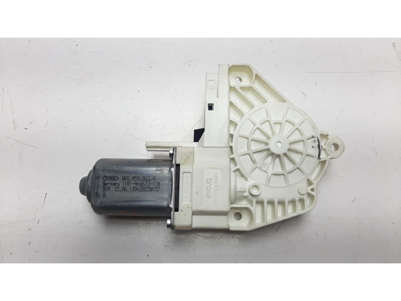 Recambio de motor elevalunas delantero derecho para audi a5 sportback (8t) 2.0 16v tdi referencia OEM IAM 8K0959802A  