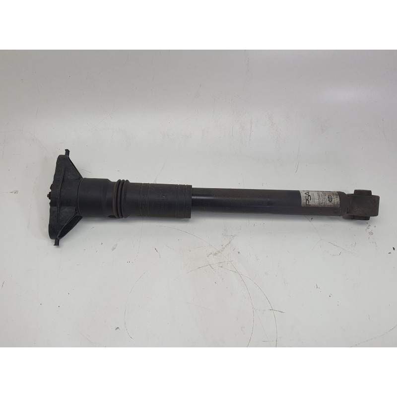 Recambio de amortiguador trasero izquierdo para ds ds 3 / ds 3 crossback (ur_, uc_, uj_) 1.2 puretech 130 referencia OEM IAM 983