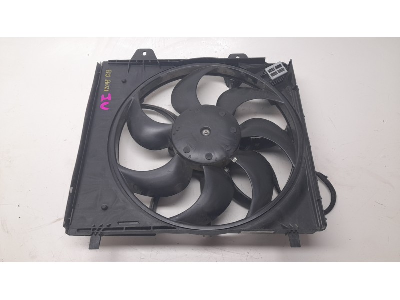 Recambio de electroventilador para ds ds 3 / ds 3 crossback (ur_, uc_, uj_) 1.2 puretech 130 referencia OEM IAM 9827752980  EVF7