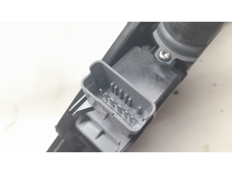 Recambio de elevalunas delantero izquierdo para ds ds 3 / ds 3 crossback (ur_, uc_, uj_) 1.2 puretech 130 referencia OEM IAM 982