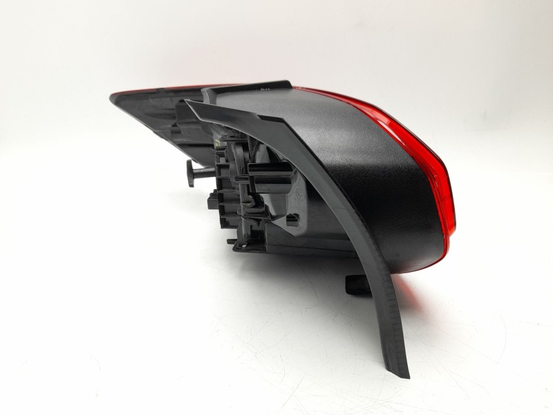 Recambio de piloto trasero derecho para dacia sandero iii 1.0 tce 90 eco-g referencia OEM IAM  265508077R 103F08600772/16250222/